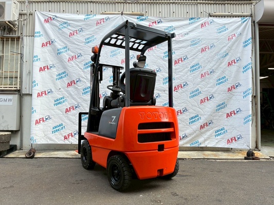 トヨタ 3FG7