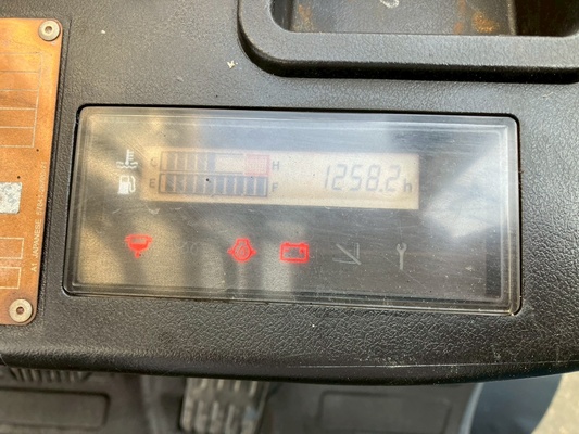 トヨタ 02-8FDL10