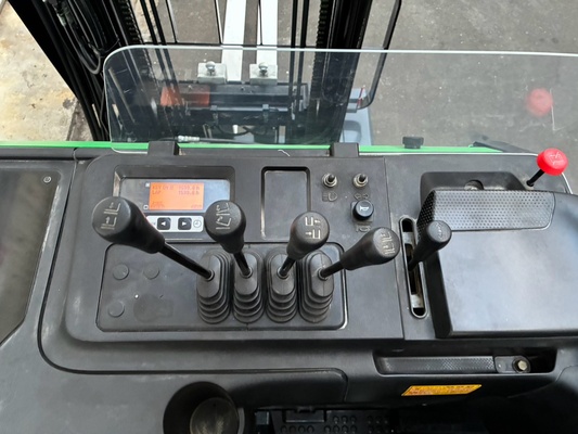 トヨタ 8FBR15