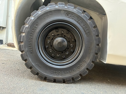 ユニキャリア FD25T4