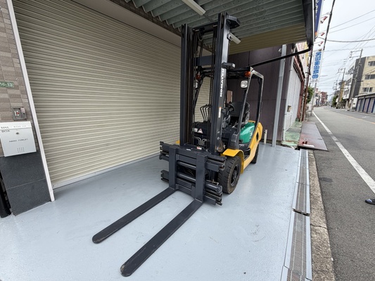 コマツ FG25T-16