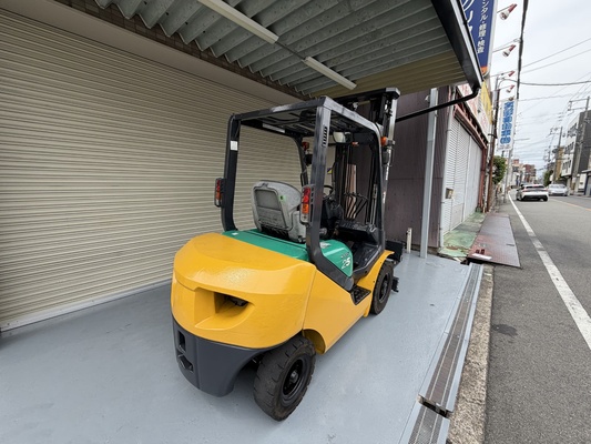 コマツ FG25T-16