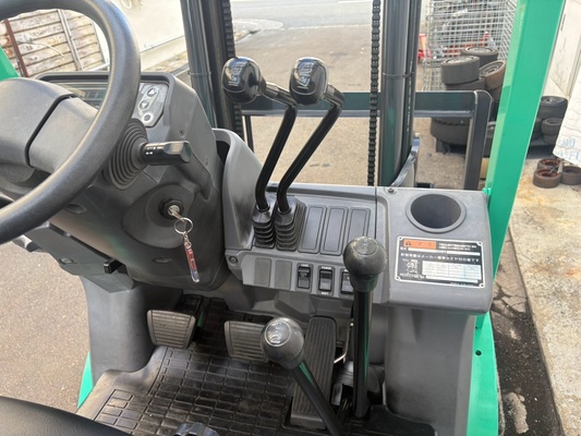 三菱 FGE15D